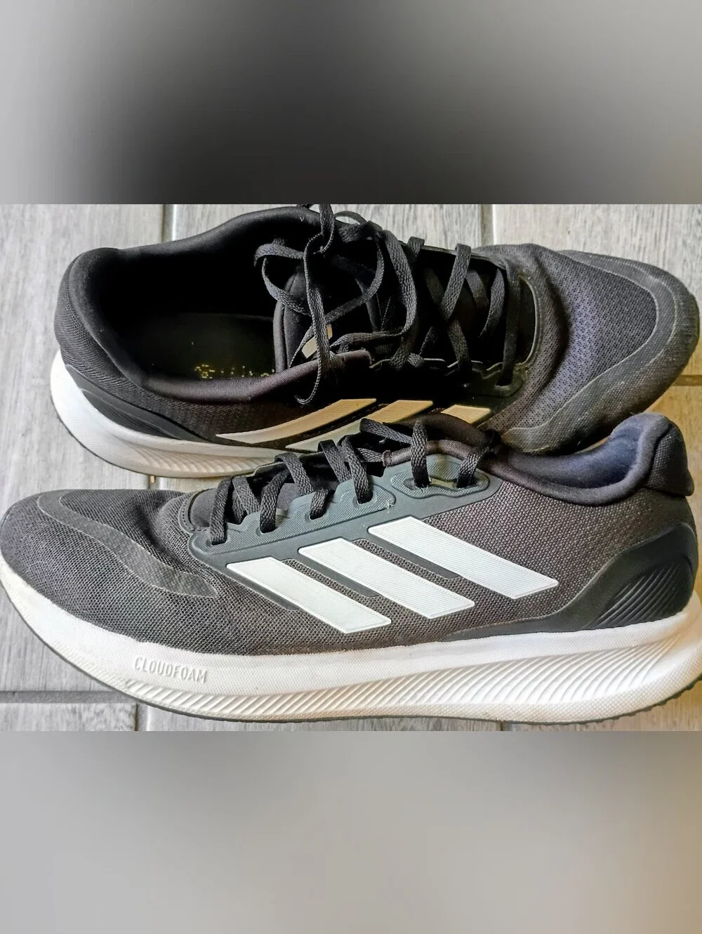 Adidas Men's Black/White Running Shoes